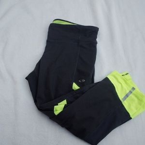 LAST CALL B4 DONATION Champion | Crop Pants | M